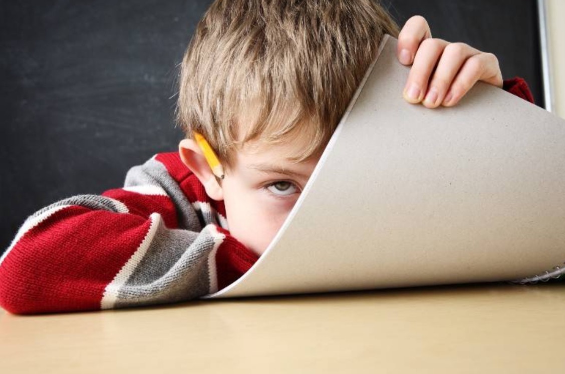 علائم ADHD در کودکان؛ والدین به چه نشانههایی باید توجه کنند؟