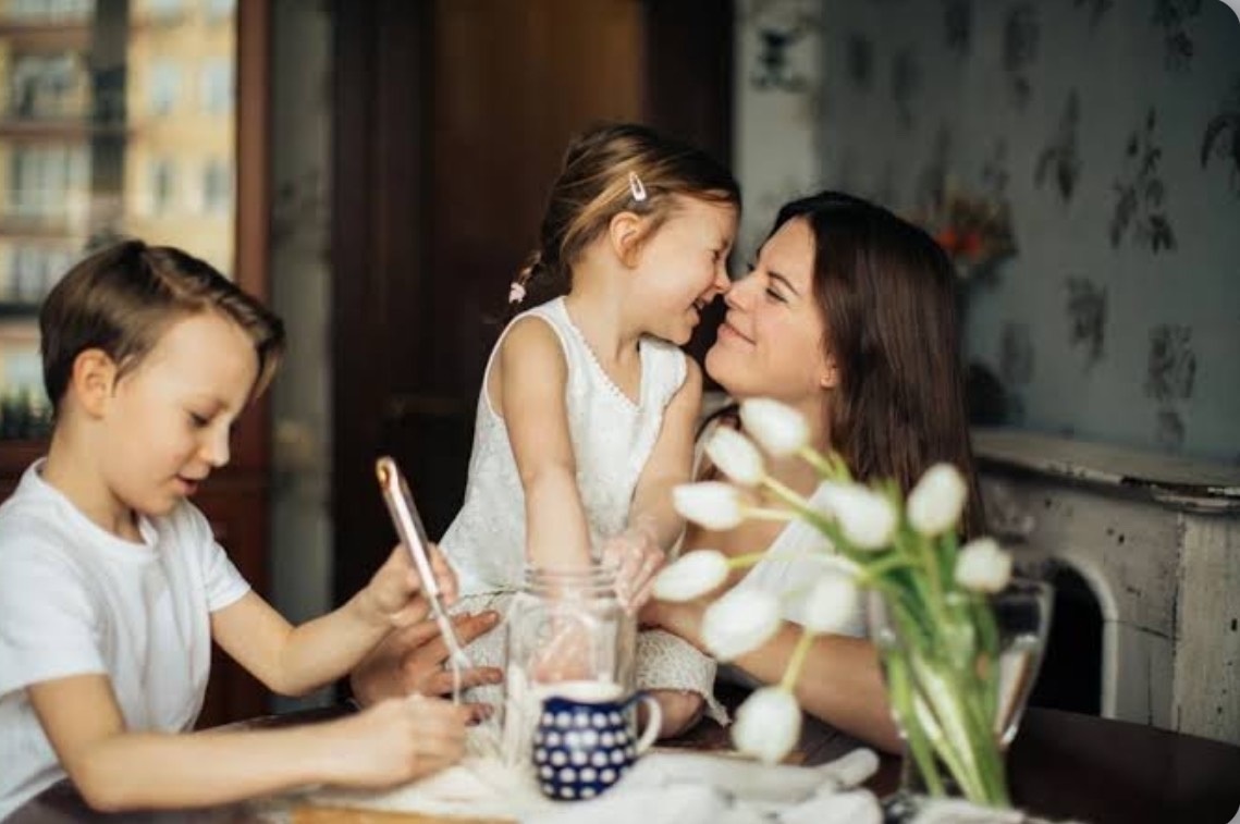 استقلال کودک؛ چگونه به فرزندمان استقلال بدهیم و احترام به والدین را حفظ کنیم؟